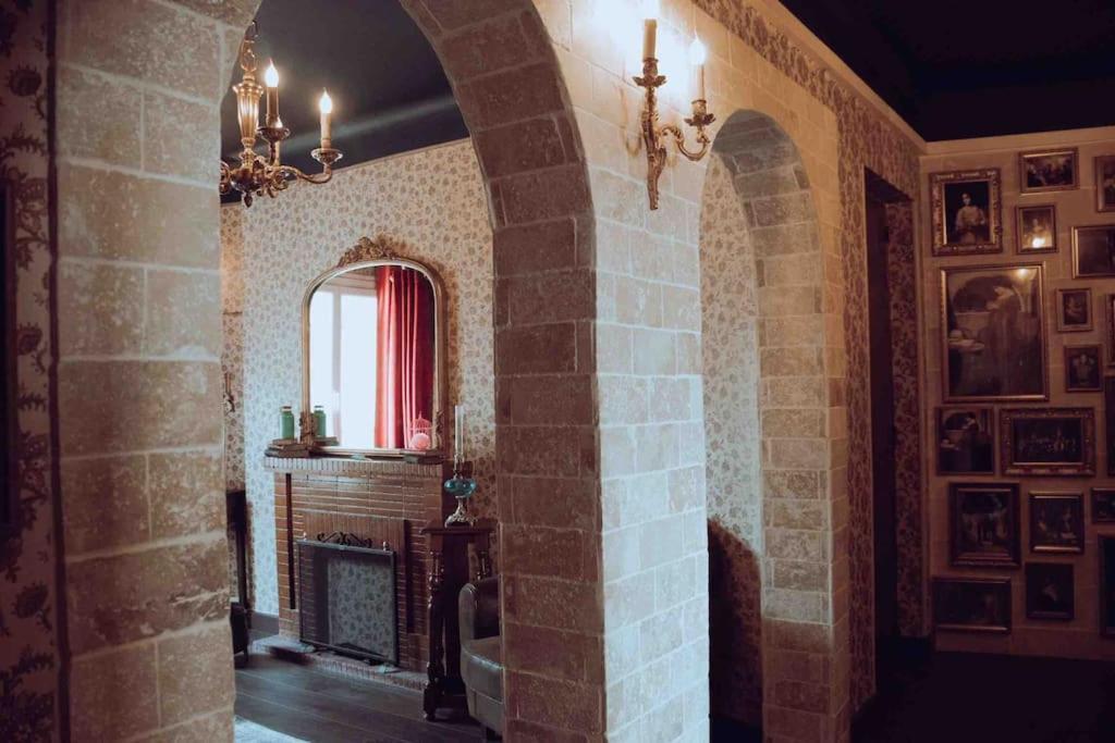 La Salle Des Sortileges Perpignan Exteriör bild